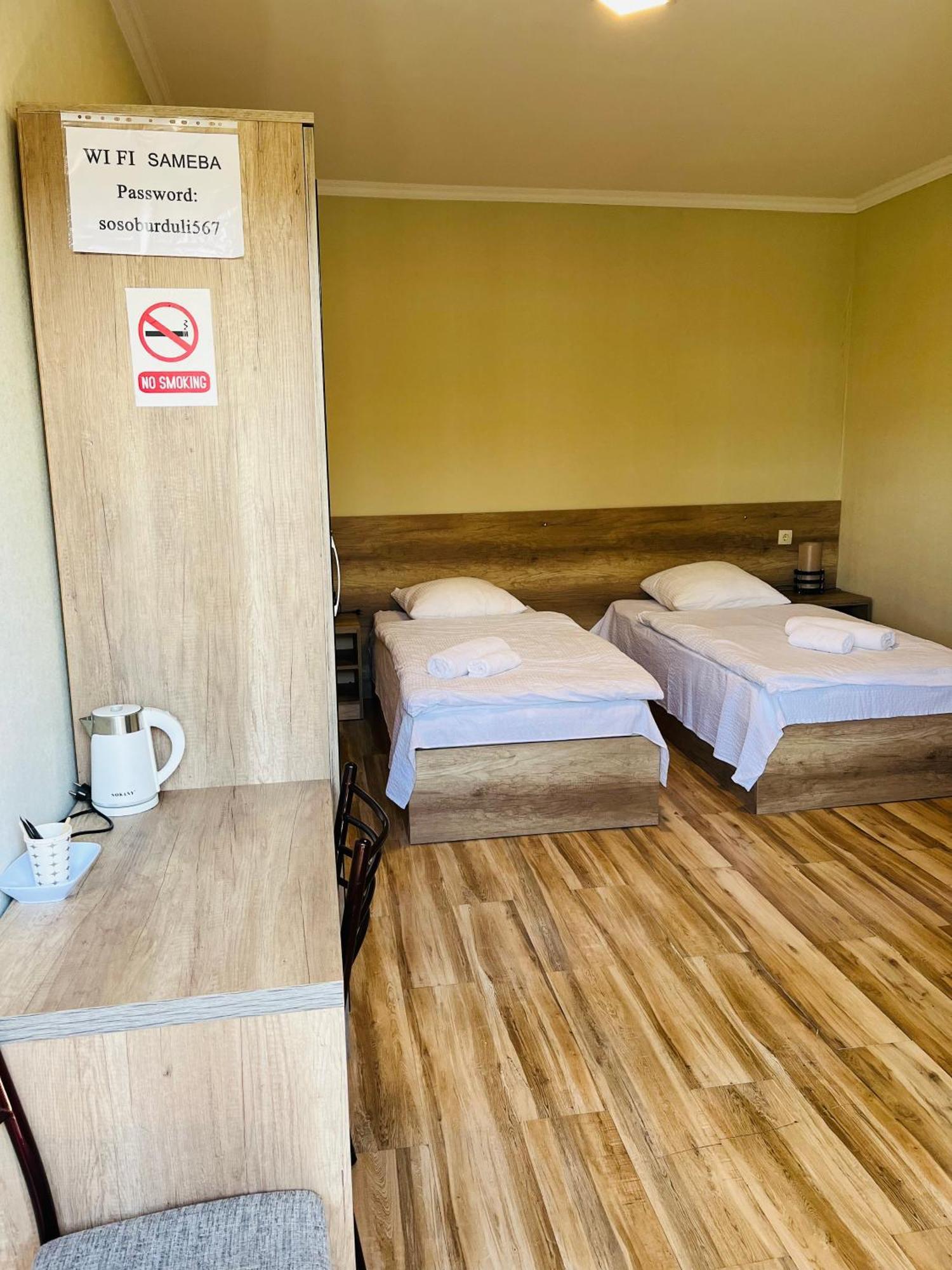 Soso Burduli'S Guesthouse 카즈베기 외부 사진
