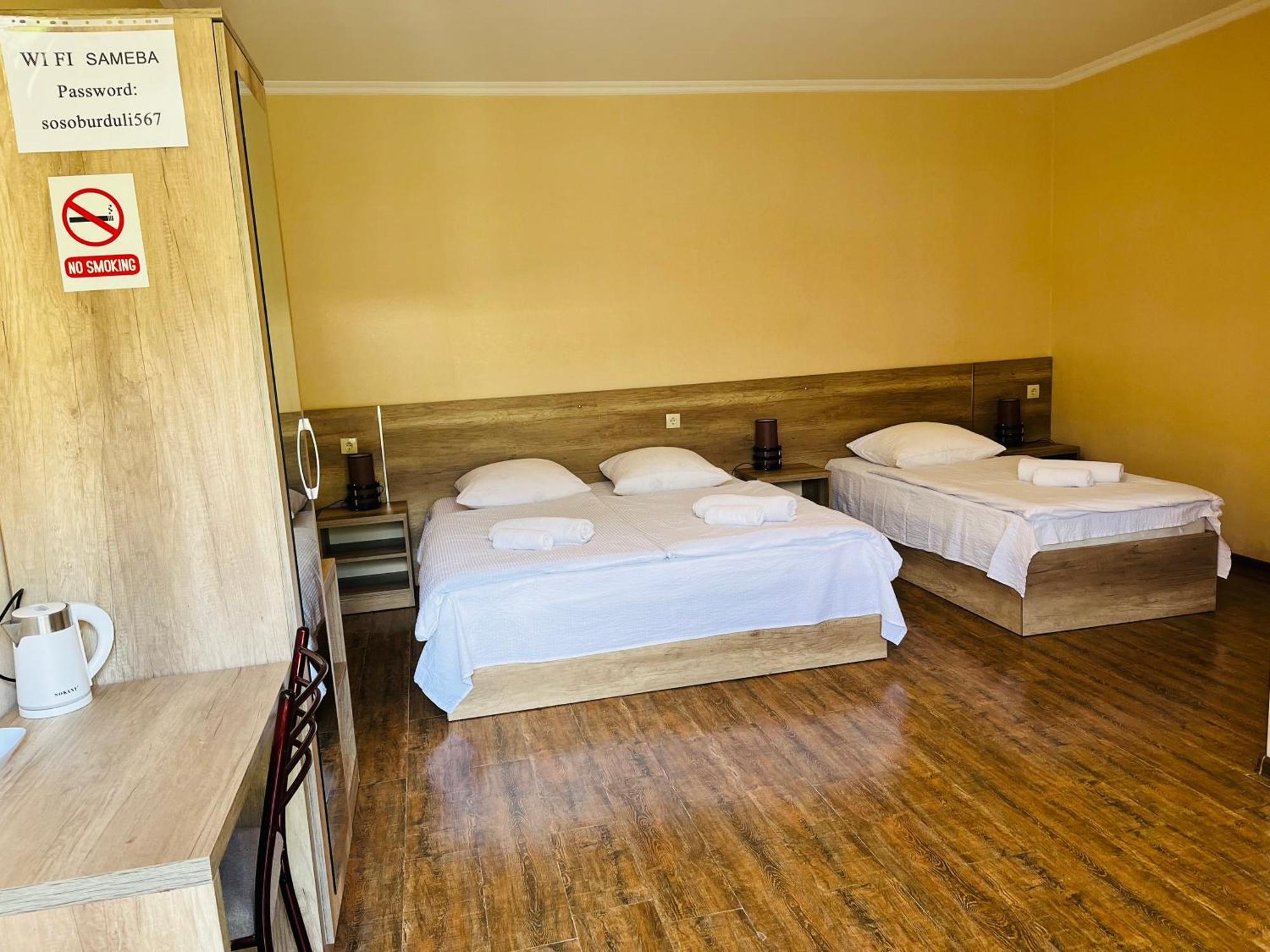 Soso Burduli'S Guesthouse 카즈베기 외부 사진